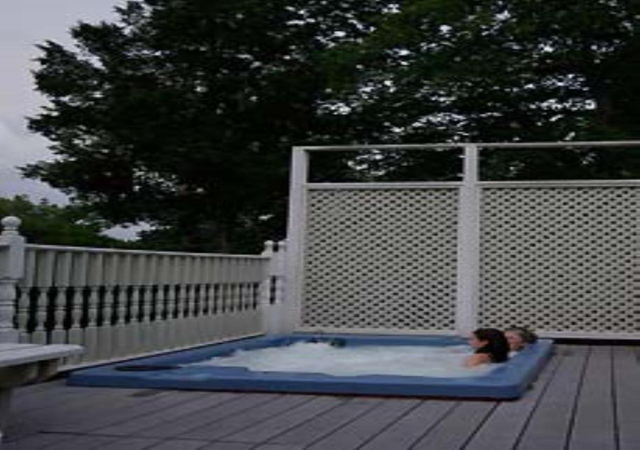 Plain & Fancy Bed & Breakfast Ironton Dış mekan fotoğraf